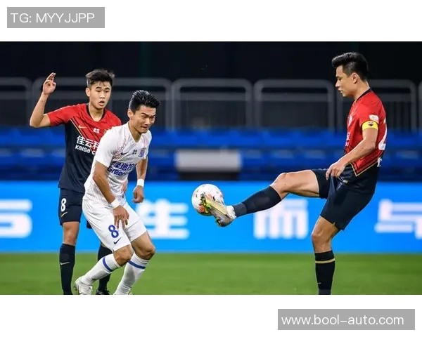 深圳排球队以77分稳居联赛积分榜首位展现强劲实力