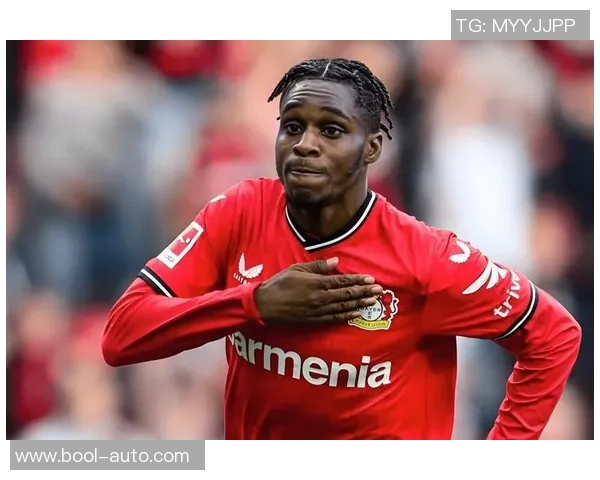 足球明星热爱篮球运动展现多才多艺的运动精神与激情 足球明星热爱篮球运动展现多才多艺的运动精神与激情