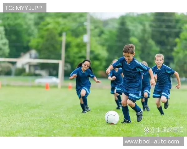 高清足球明星打印图片分享让你感受绿茵场上的激情与魅力 高清足球明星打印图片分享让你感受绿茵场上的激情与魅力