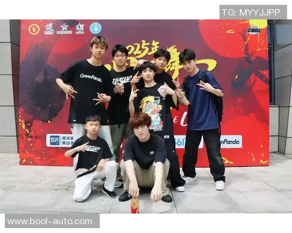 聚焦街舞：武汉街舞队的耐力话题